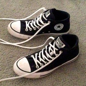 Converse mid rise size 8. Worn only a few times